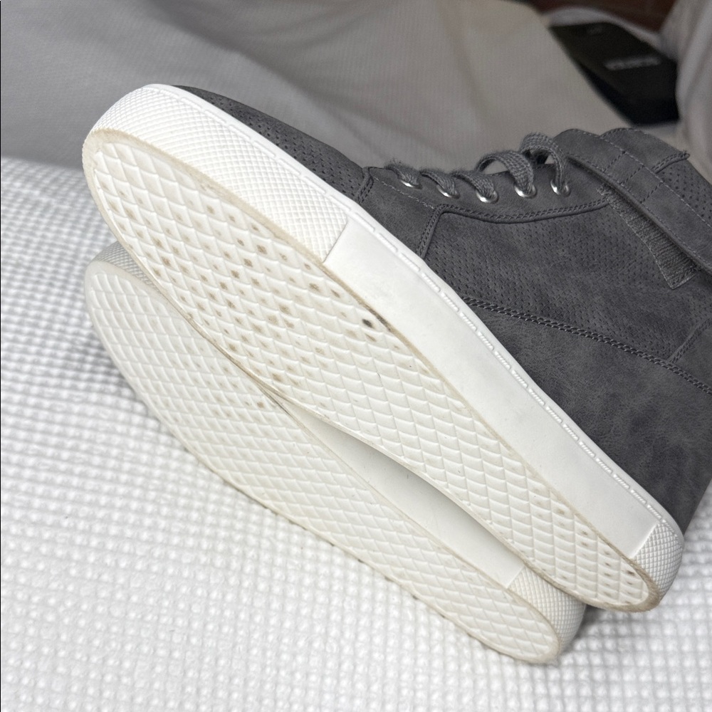 Athlefit Gray High-Top Wedge Sneakers - Size 10 - Picture 5 of 6